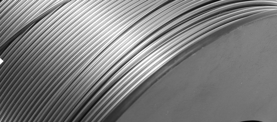 Катушка из нержавеющей стали и управляющий трубопровод